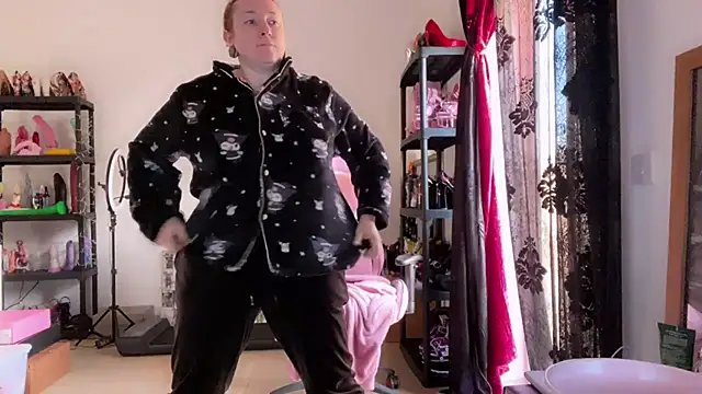 kisicaxx online show from November 2025 06:35:02 AM