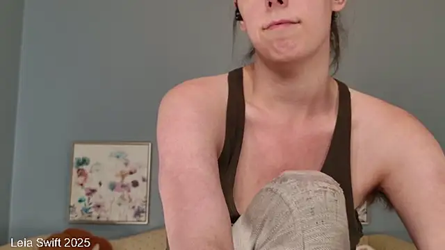 LeiaSwift online show from November 2025 03:33:01 PM