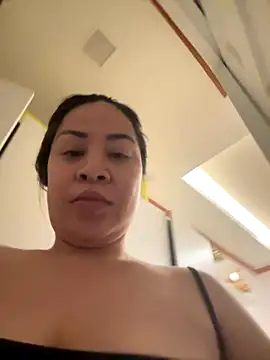 Snapshot of Tightwetholesxx chatting on October 2025 04:11:01 AM Tightwetholesxx online show from October 2025 04:11:01 AM