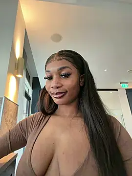   Nessa   online show from February 2026 01:00:02 PM