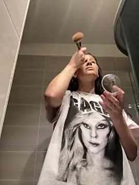 IrisBlues online show from December 2025 05:18:02 PM