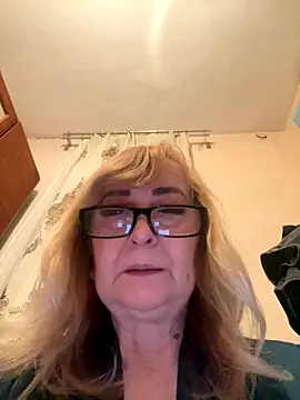 Irina2909xh online show from November 2025 12:13:01 AM