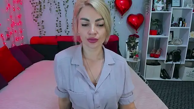 LunaBellucci online show from March 2026 09:14:02 AM