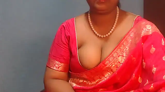 Snapshot of naughtyboobs38dd chatting on April 2026 05:57:02 AM naughtyboobs38dd online show from April 2026 05:57:02 AM