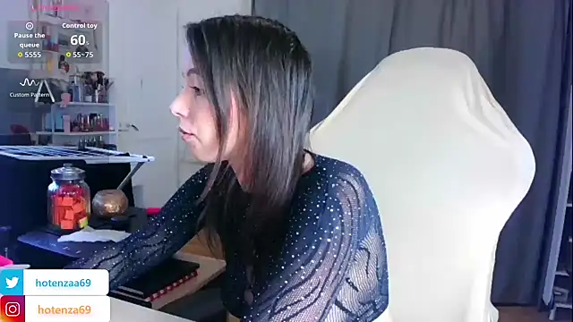 Hotenza69 online show from October 2025 02:50:02 PM