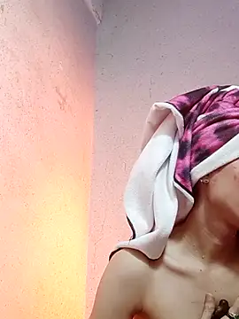 QueenSoreal online show from March 2025 02:56:02 PM