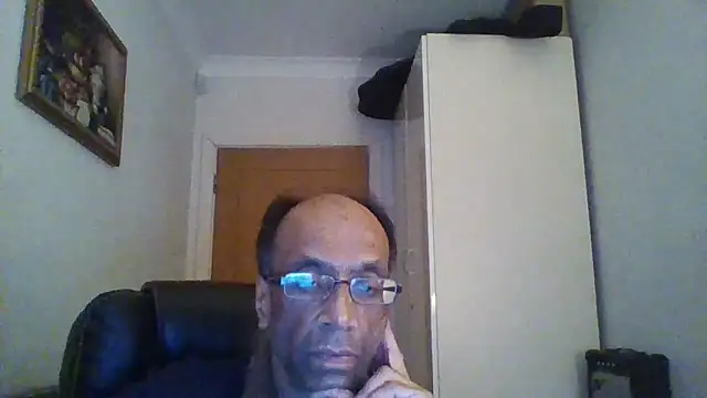 rauncher1 online show from September 2025 10:48:02 PM