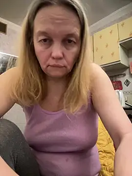 Snapshot of Susanel chatting on January 2025 02:51:01 PM Susanel online show from January 2025 02:51:01 PM