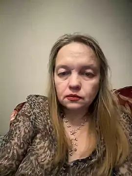 Snapshot of Susanel chatting on March 2025 08:57:01 PM Susanel online show from March 2025 08:57:01 PM