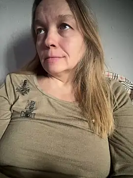 Snapshot of Susanel chatting on March 2025 07:31:01 AM Susanel online show from March 2025 07:31:01 AM