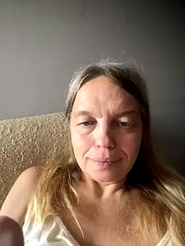 Snapshot of Susanel chatting on October 2025 10:03:01 AM Susanel online show from October 2025 10:03:01 AM
