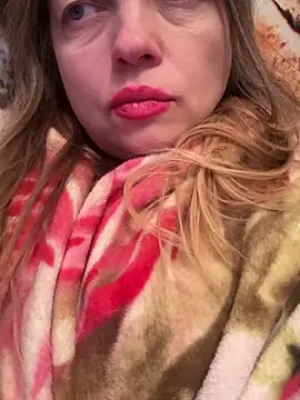 Susanel online show from December 2025 06:46:02 PM