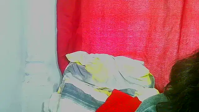 Snapshot of freaky_naughty chatting on December 2025 01:39:01 PM freaky naughty online show from December 2025 01:39:01 PM