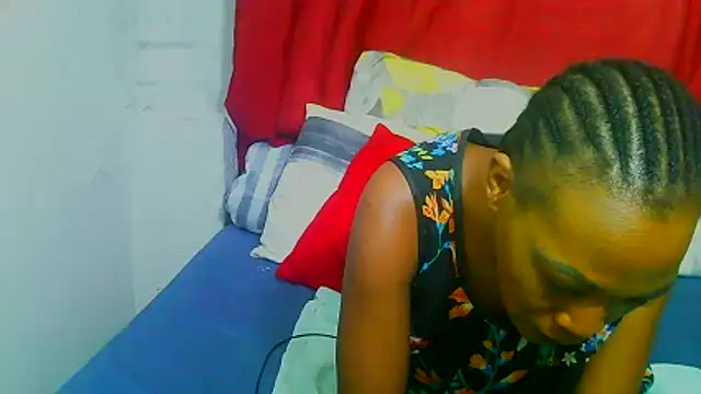 Snapshot of freaky_naughty chatting on December 2025 08:32:02 AM freaky naughty online show from December 2025 08:32:02 AM