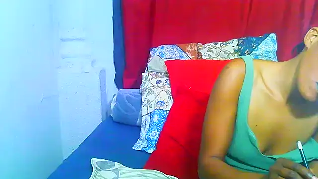 Snapshot of freaky_naughty chatting on February 2026 12:15:02 PM freaky naughty online show from February 2026 12:15:02 PM