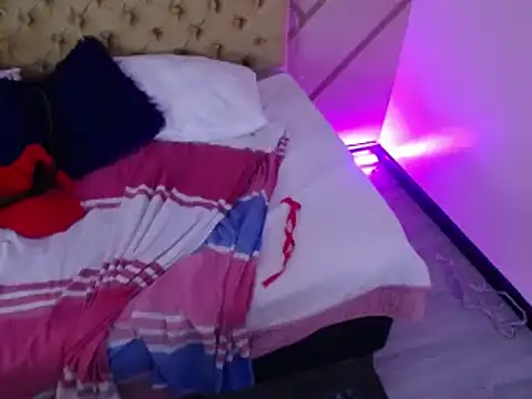 Snapshot of dove_mature chatting on January 2025 04:10:01 AM dove mature online show from January 2025 04:10:01 AM