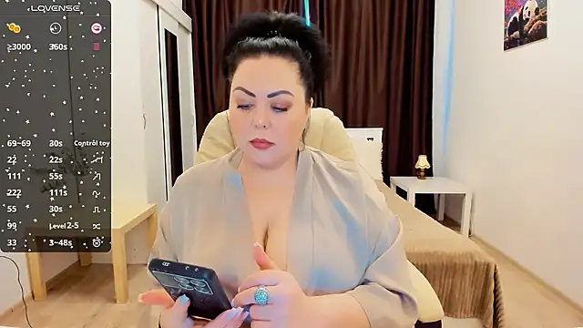 Nina Hopper online show from December 2024 09:43:02 AM