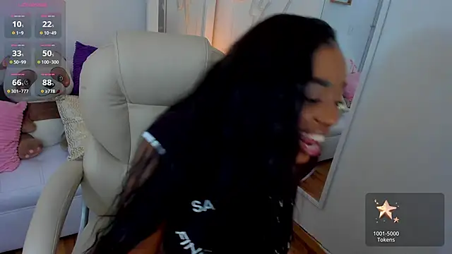 zobe love online show from February 2025 02:37:01 AM