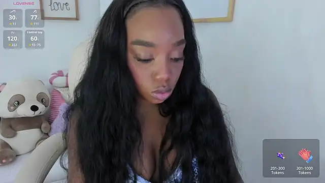 Snapshot of zobe_love chatting on June 2026 04:56:02 PM zobe love online show from June 2026 04:56:02 PM
