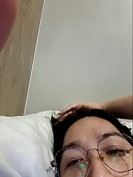 Snapshot of sara_kimoo chatting on November 2025 08:10:01 PM sara kimoo online show from November 2025 08:10:01 PM