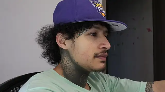 trieone online show from February 2026 11:03:01 PM