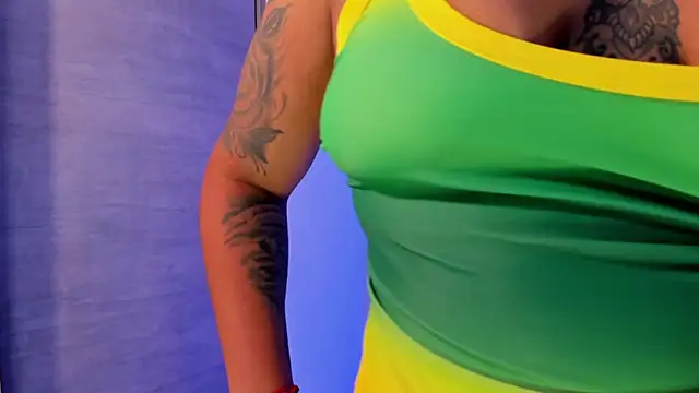 Snapshot of Victoria14_ chatting on March 2025 11:36:02 PM Victoria14  online show from March 2025 11:36:02 PM