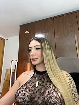 Snapshot of bunny_bicht chatting on November 2025 03:24:02 PM bunny bicht online show from November 2025 03:24:02 PM