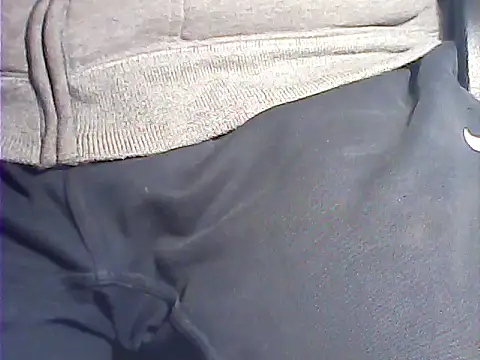 Snapshot of kalinixta chatting on December 2025 09:32:01 PM kalinixta online show from December 2025 09:32:01 PM