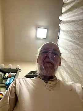 ScaryFun69 online show from October 2025 05:59:02 PM