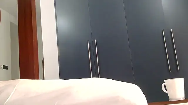 Snapshot of katt008 chatting on December 2025 03:46:01 AM katt008 online show from December 2025 03:46:01 AM