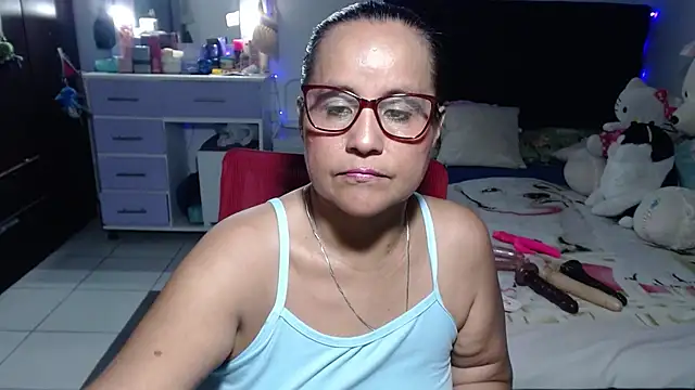 Snapshot of pervert_mommy_ chatting on June 2026 11:38:01 AM pervert mommy online show from June 2026 11:38:01 AM
