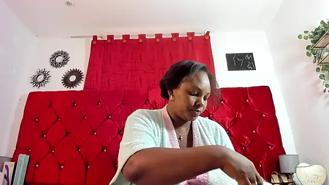 Snapshot of harleyevaans chatting on September 2025 12:18:02 PM harleyevaans online show from September 2025 12:18:02 PM