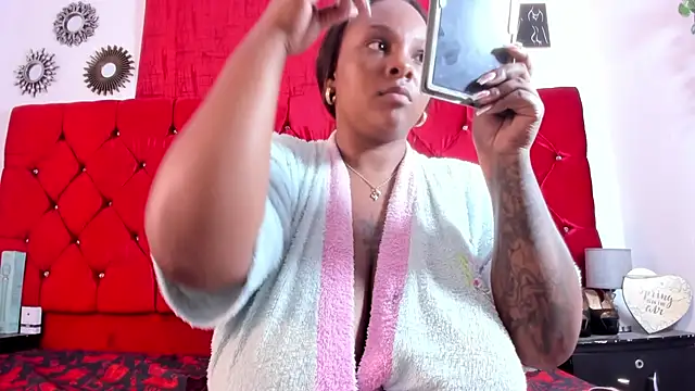 Snapshot of harleyevaans chatting on September 2025 12:32:01 PM harleyevaans online show from September 2025 12:32:01 PM