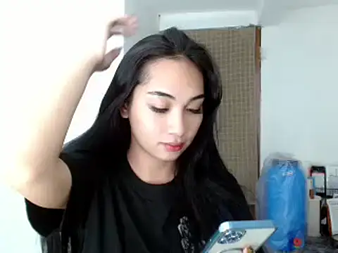 SweetLilly 18 online show from December 2024 05:31:01 PM