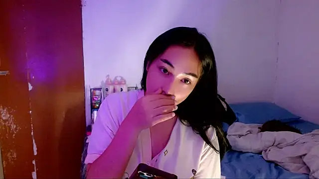 SweetLilly 18 online show from September 2025 02:32:01 PM