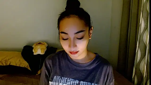 SweetLilly 18 online show from March 2026 05:07:02 AM