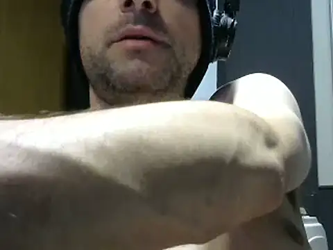 gauchors20 online show from December 2024 02:31:02 AM