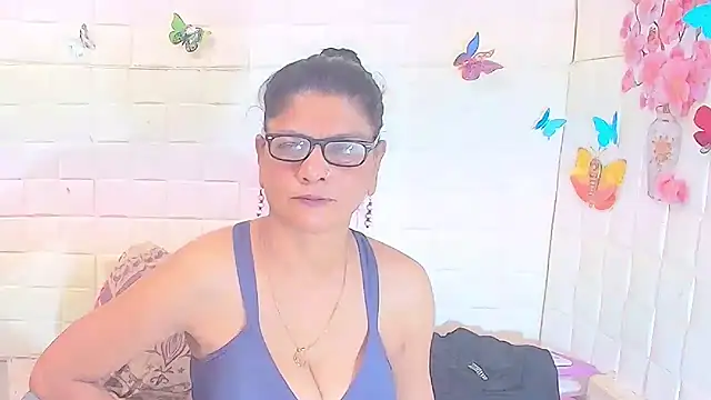 Snapshot of IndianAllure chatting on November 2025 05:39:02 AM IndianAllure online show from November 2025 05:39:02 AM