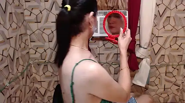 Snapshot of tshugecumxxx chatting on December 2024 03:38:02 AM tshugecumxxx online show from December 2024 03:38:02 AM