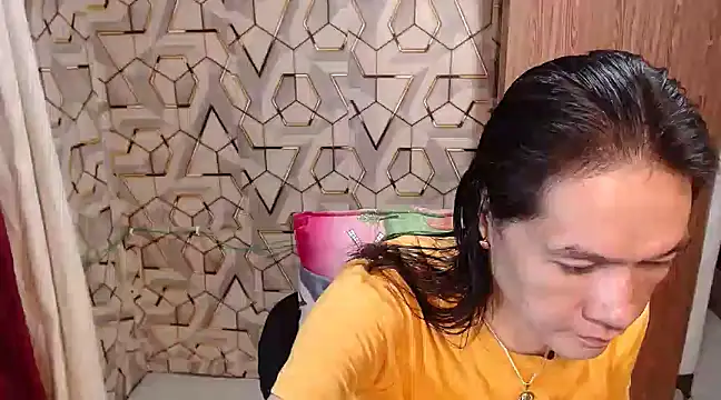 Snapshot of tshugecumxxx chatting on December 2024 09:28:02 AM tshugecumxxx online show from December 2024 09:28:02 AM