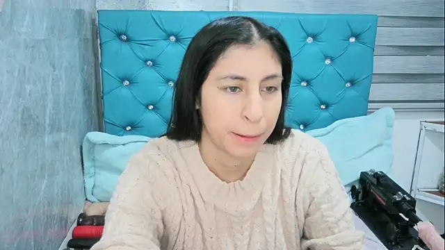 MAARYMOON online show from February 2025 11:07:02 AM