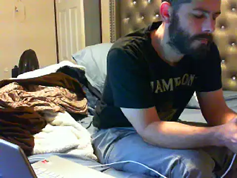 Snapshot of Sitonmyface2020@xh chatting on March 2025 08:12:01 PM Sitonmyface2020xh online show from March 2025 08:12:01 PM
