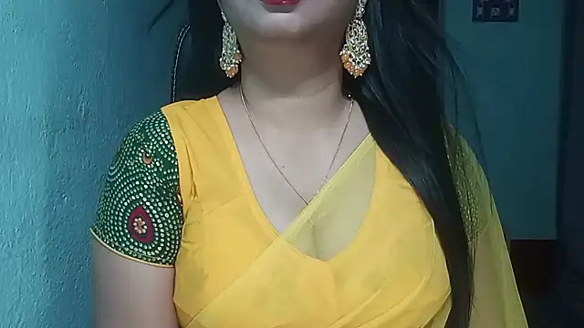 Snapshot of YourModhu chatting on November 2025 06:06:01 PM YourModhu online show from November 2025 06:06:01 PM