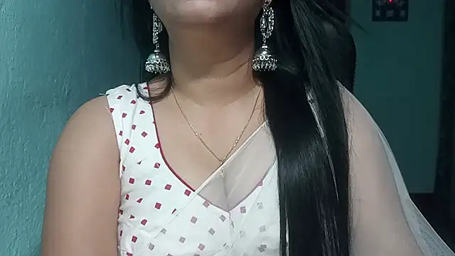 Snapshot of YourModhu chatting on November 2025 05:57:02 PM YourModhu online show from November 2025 05:57:02 PM