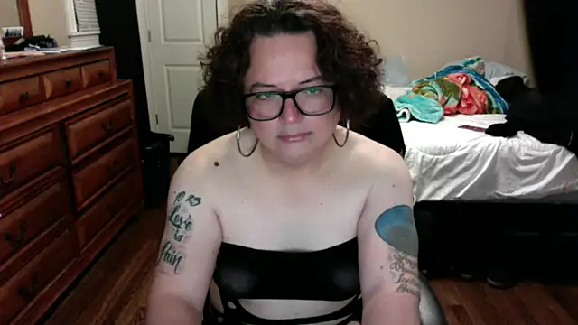 Snapshot of SelenaVianca chatting on November 2025 06:59:01 AM SelenaVianca online show from November 2025 06:59:01 AM