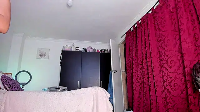 AlondraDiossa03 online show from December 2024 10:43:02 PM