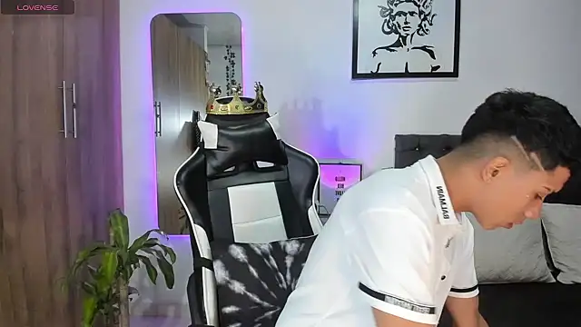 AlanNaughty online show from February 2026 11:19:01 PM