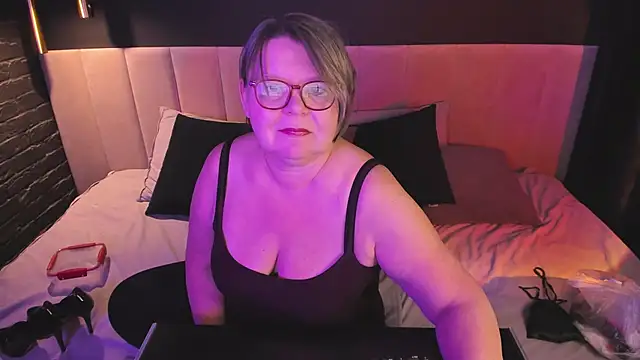 Shannonshine online show from January 2026 05:16:01 PM