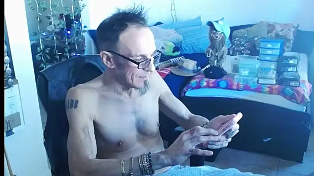 Snapshot of mycock2474u chatting on February 2025 06:42:01 PM mycock2474u online show from February 2025 06:42:01 PM