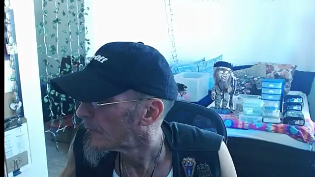 Snapshot of mycock2474u chatting on February 2025 09:16:02 PM mycock2474u online show from February 2025 09:16:02 PM